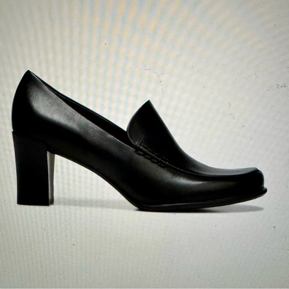 NWT Franco Sarto Black Leather Pumps size 7.5W - Picture 2 of 9
